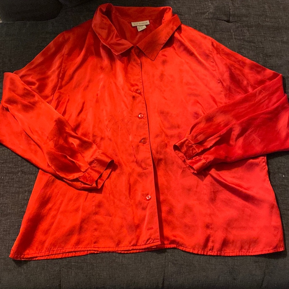 The Avenue Silk button up